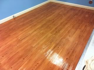 LaminateFloor003.jpg